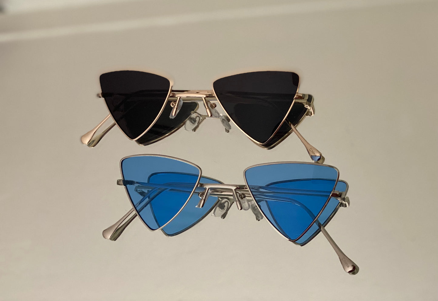 Three Sides To A Story Sunglasses - Blue
